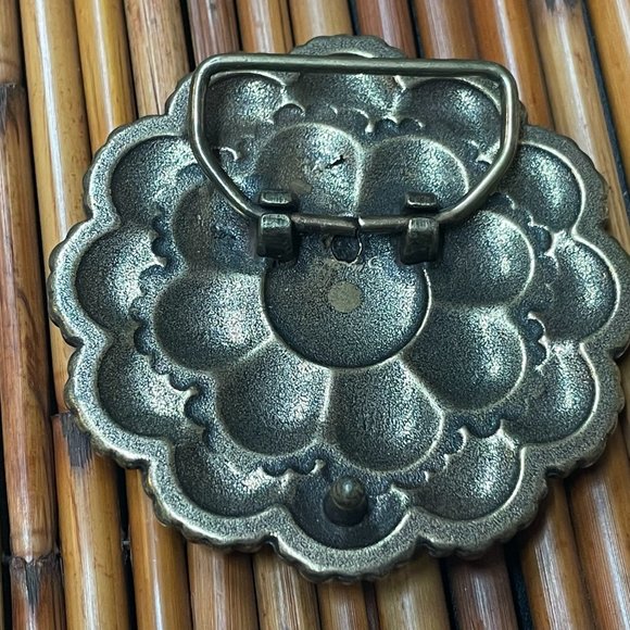 VINTAGE NEW BELT BUCKLE BLACK RHINESTONE ENCRUSTED BRONZE FLOWER MEDALLION HUGE - Picture 5 of 5